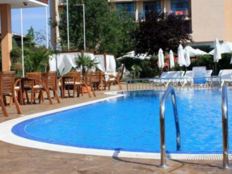 Golden Beach Aparthotel Sunny Beach Exterior photo